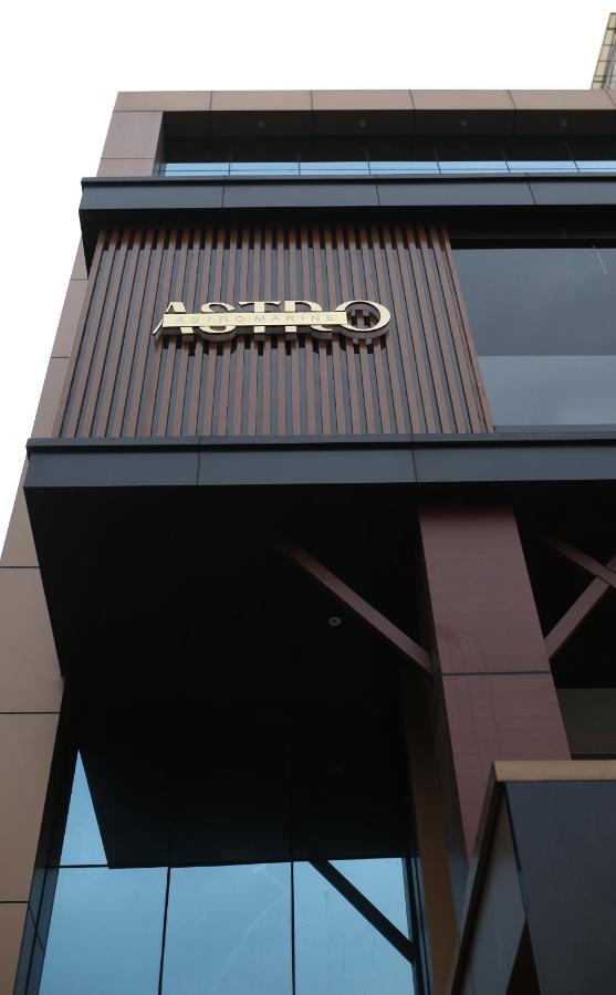 Astro Marine Hospitality Pvt Ltd Hotel Kochi Exterior photo